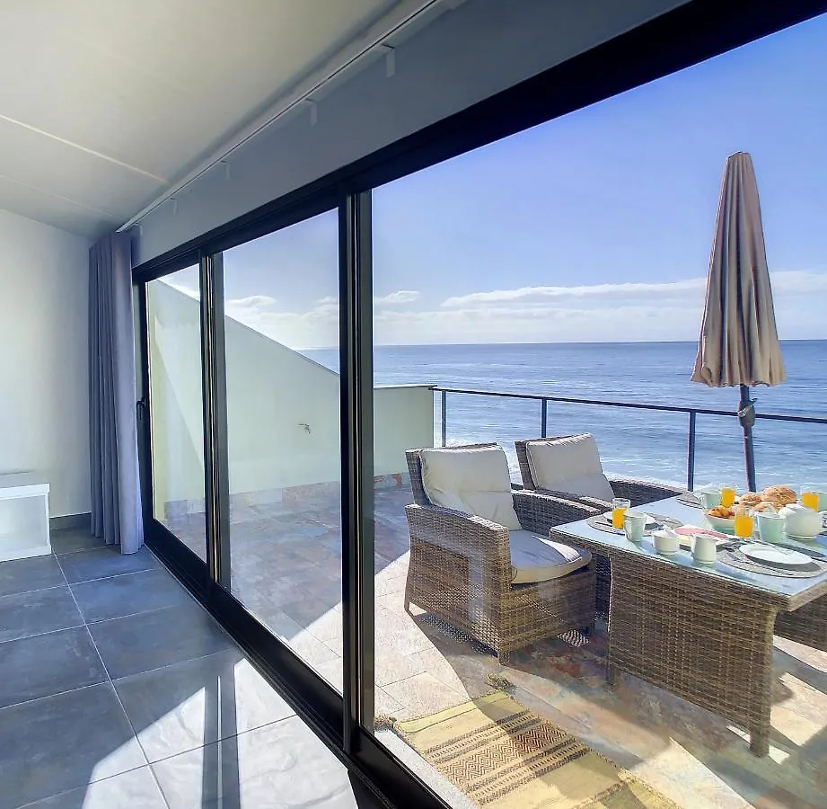 On The Wave By Lovelystay Paul do Mar  Villa Paul do Mar (Madeira)